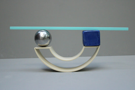 modern,modernist,contemporary,abstract,metal,art,sculpture.